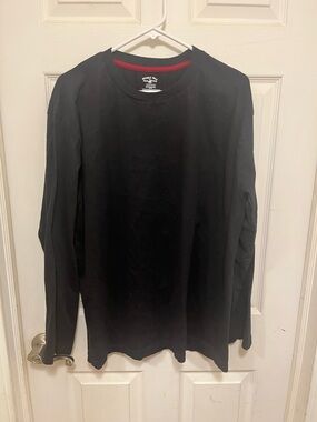 Beverly Hills Polo Club Black Long Sleeve Crewneck with Red Neck Trim XL Black